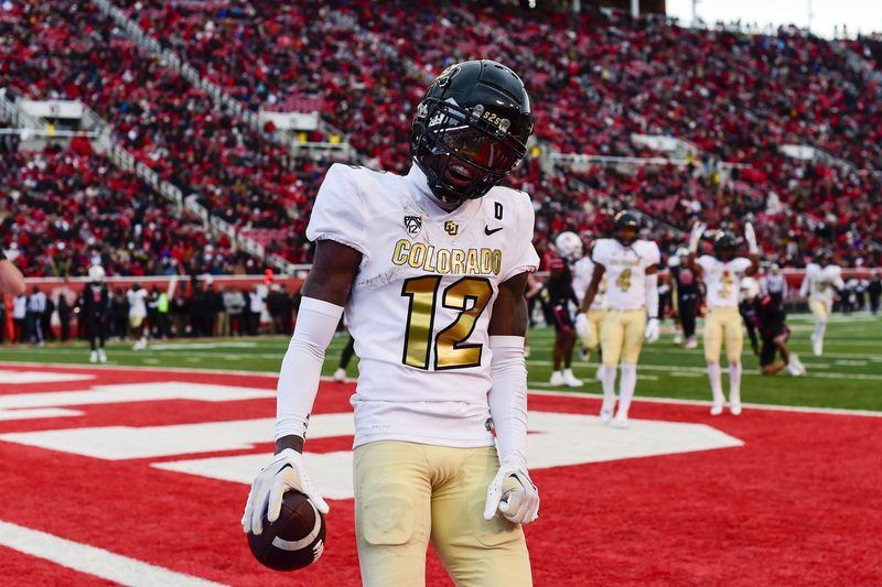 College Football Quiz