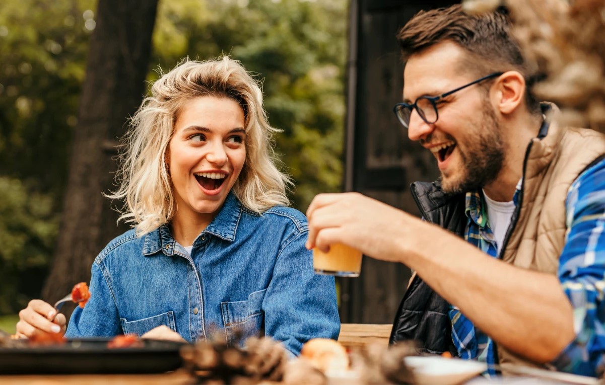 Signs He Likes You Quiz